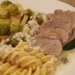 Schweinefilet mit Gorgonzolasauce und Gemüse
