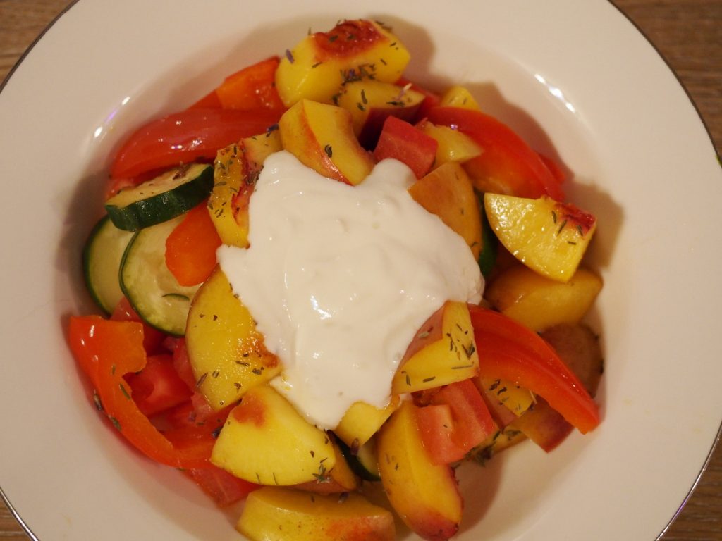 Ofengemüse mit Nektarinen und Dip