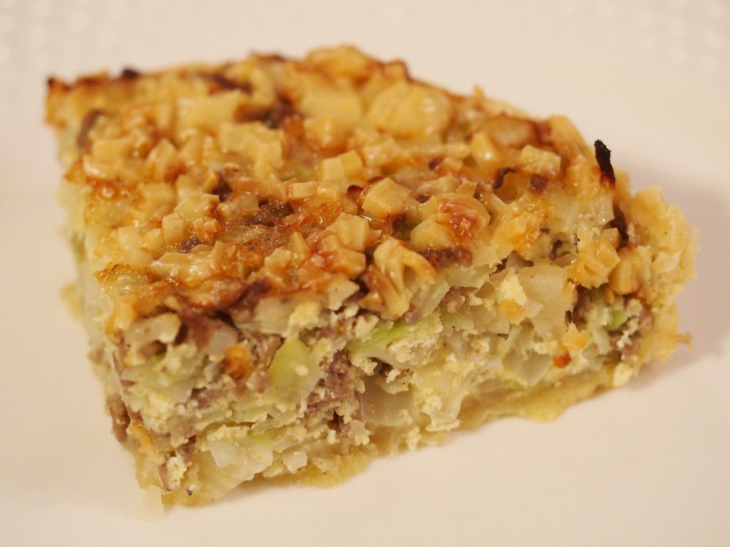 Quiche mit Weißkohl und Hackfleisch