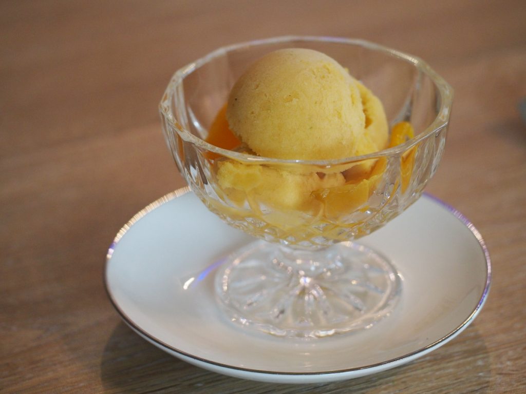 Mango-Bananen Eis