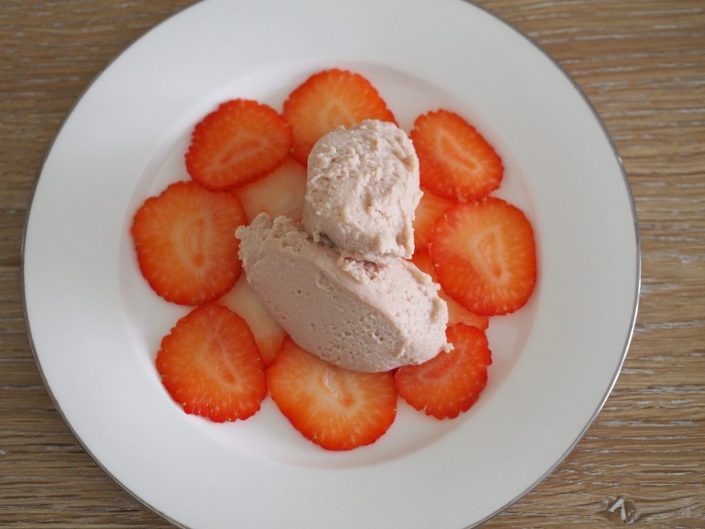 Schokoladenmousse aus Ruby Schokolade
