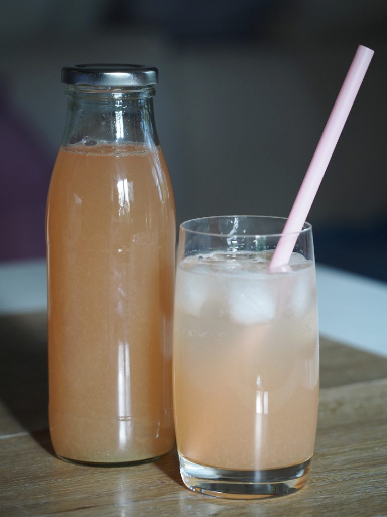 Rhabarbersaft
