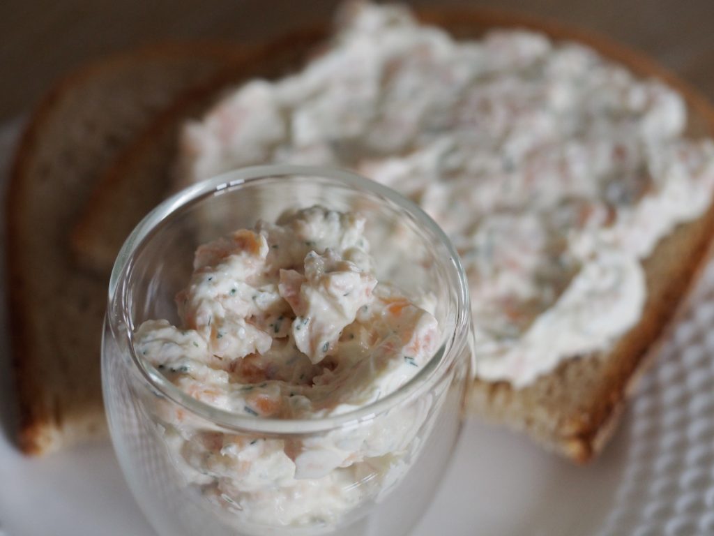 Brotaufstrich mit Lachs