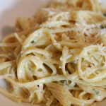 Pasta mit Parmesansauce