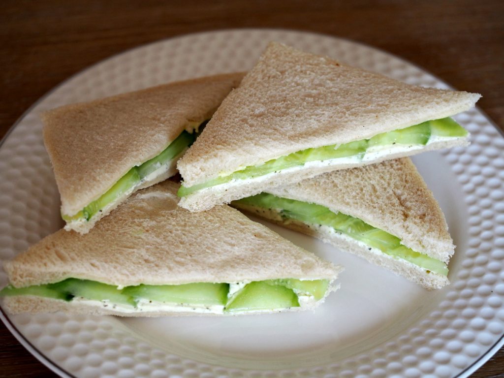 Gurkensandwich