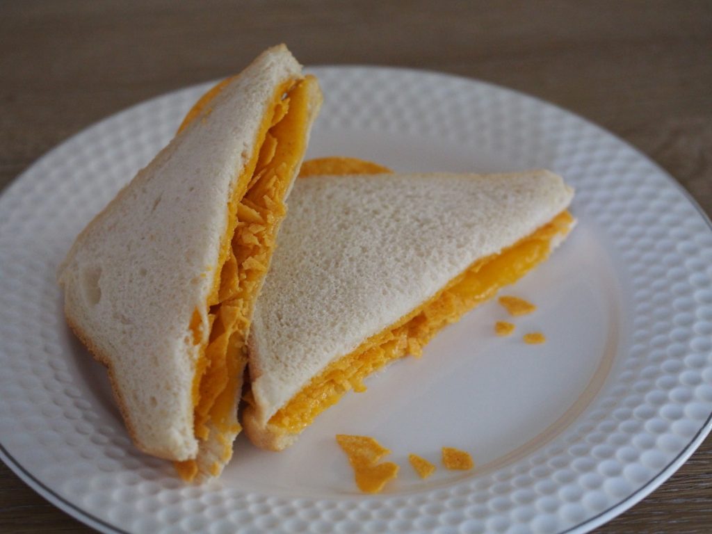 Cheddar-Crisp Sandwich