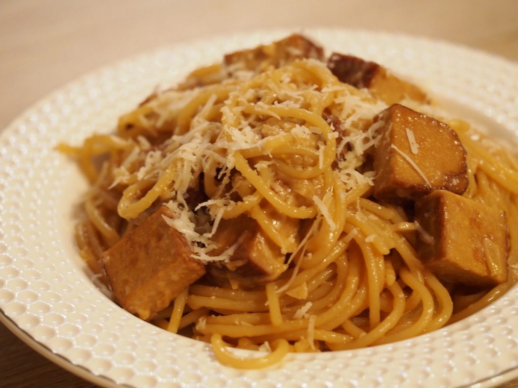 Pasta mit Räuchertofu