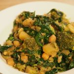 Curry mit Kartoffeln und Spinat