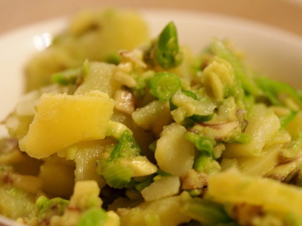 Kartoffelsalat mit Avocado