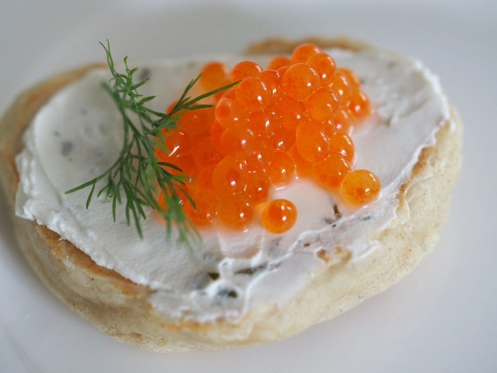 Blini mit veganem Belag