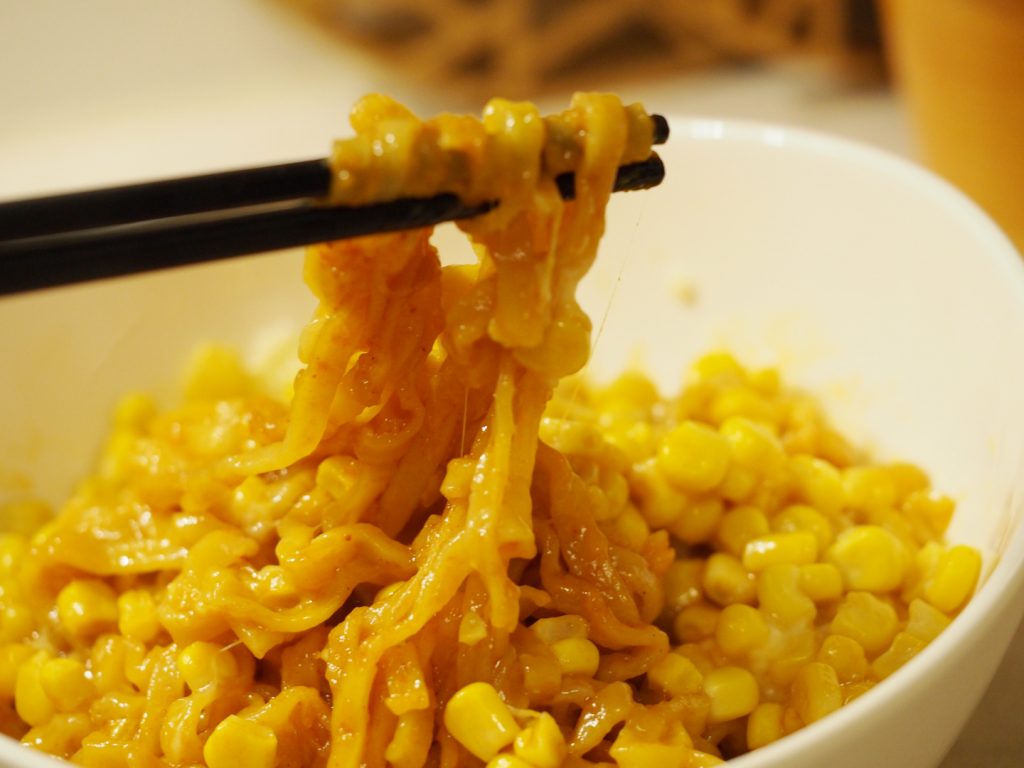 Buldak Ramen mit Corn Cheese Topping