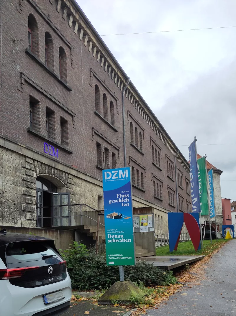 Der Eingang des Donauschwäbischen Zentral Museums