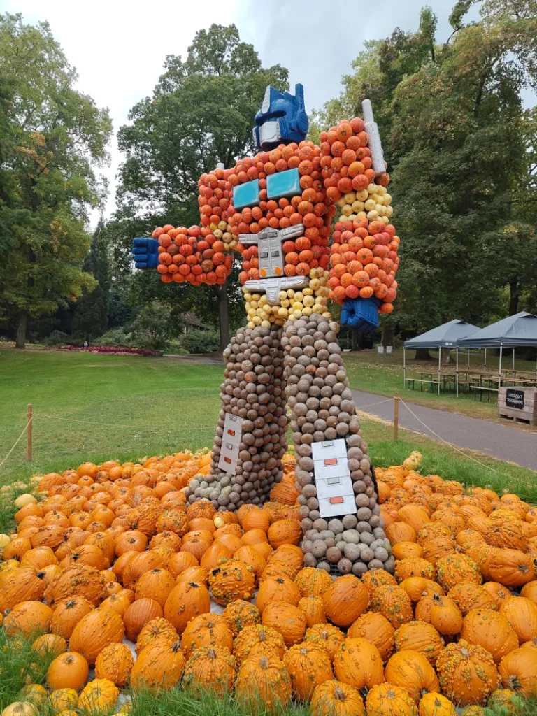 Optimus Prime aus der Filmreihe Transformers aus Kürbissen
